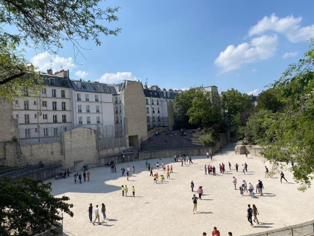 Quartier Emily In Notre Dame Parijs